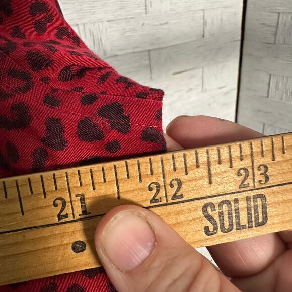 Chico’s women’s blouse button up red cheetah print animal print electric grandma - Picture 6 of 7